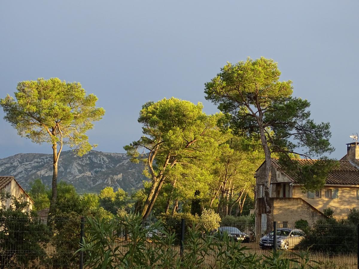 Hotel La Coudouliere Saint-Rémy-de-Provence Zewnętrze zdjęcie