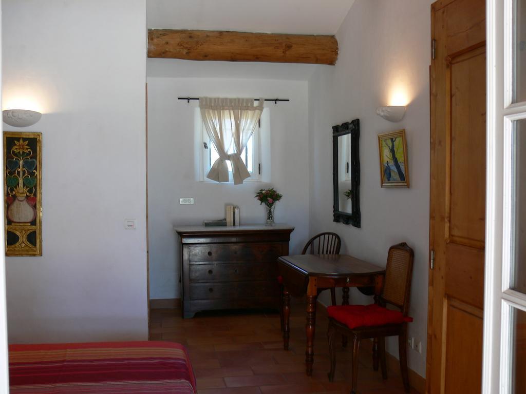 Hotel La Coudouliere Saint-Rémy-de-Provence Pokój zdjęcie
