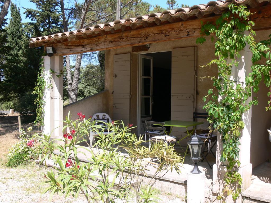 Hotel La Coudouliere Saint-Rémy-de-Provence Pokój zdjęcie